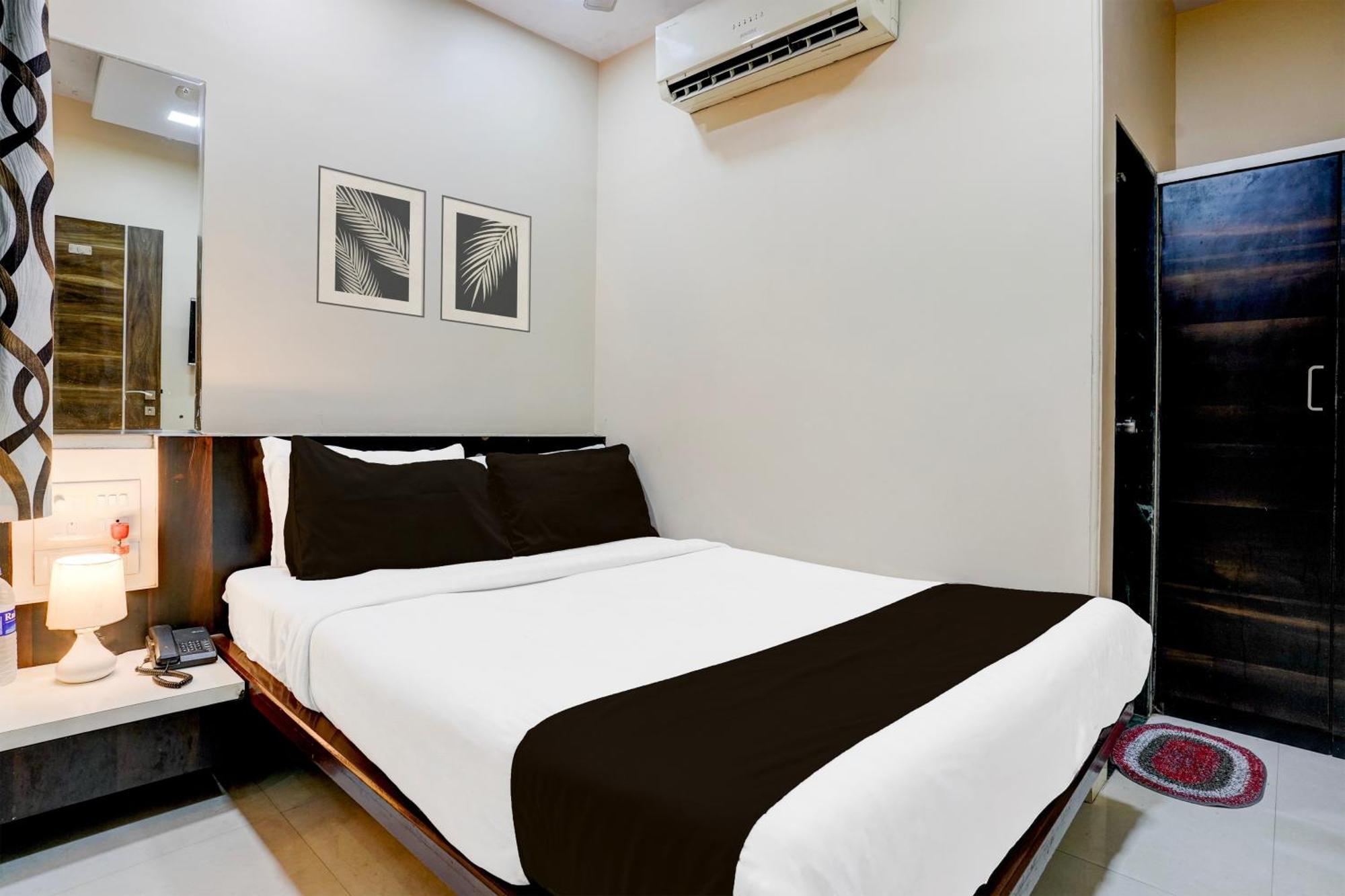Airport Metro Hotel Mumbai Exterior photo